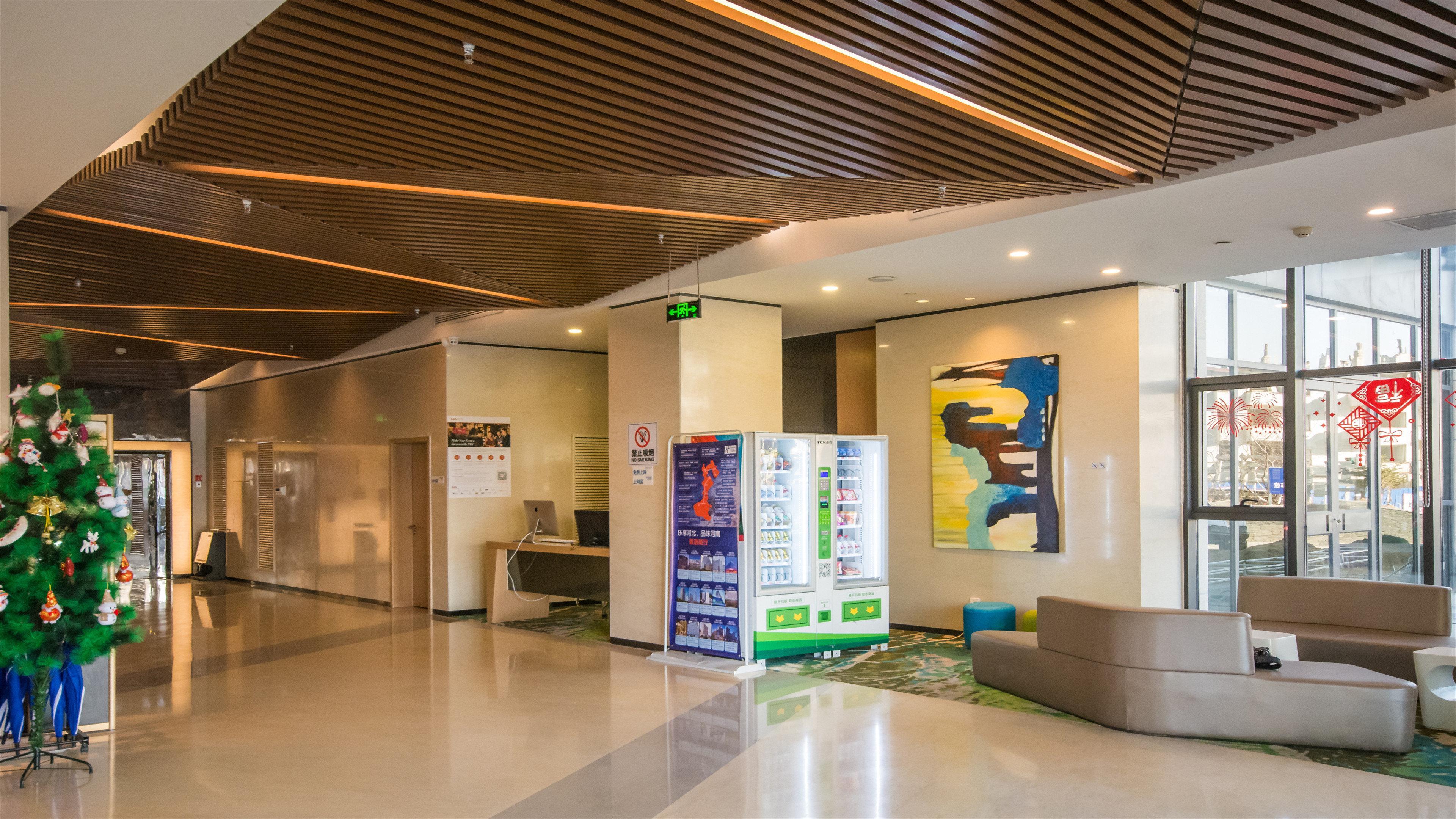 张家口园景智选假日酒店 外观 照片